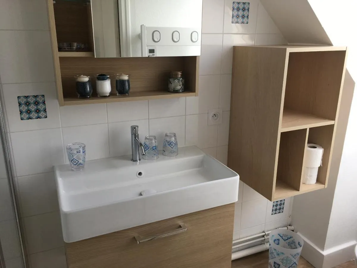 Appartement Larmor Plage, T2 cosy, 4 pers, 3mn plage, parking privé, tout à pied !